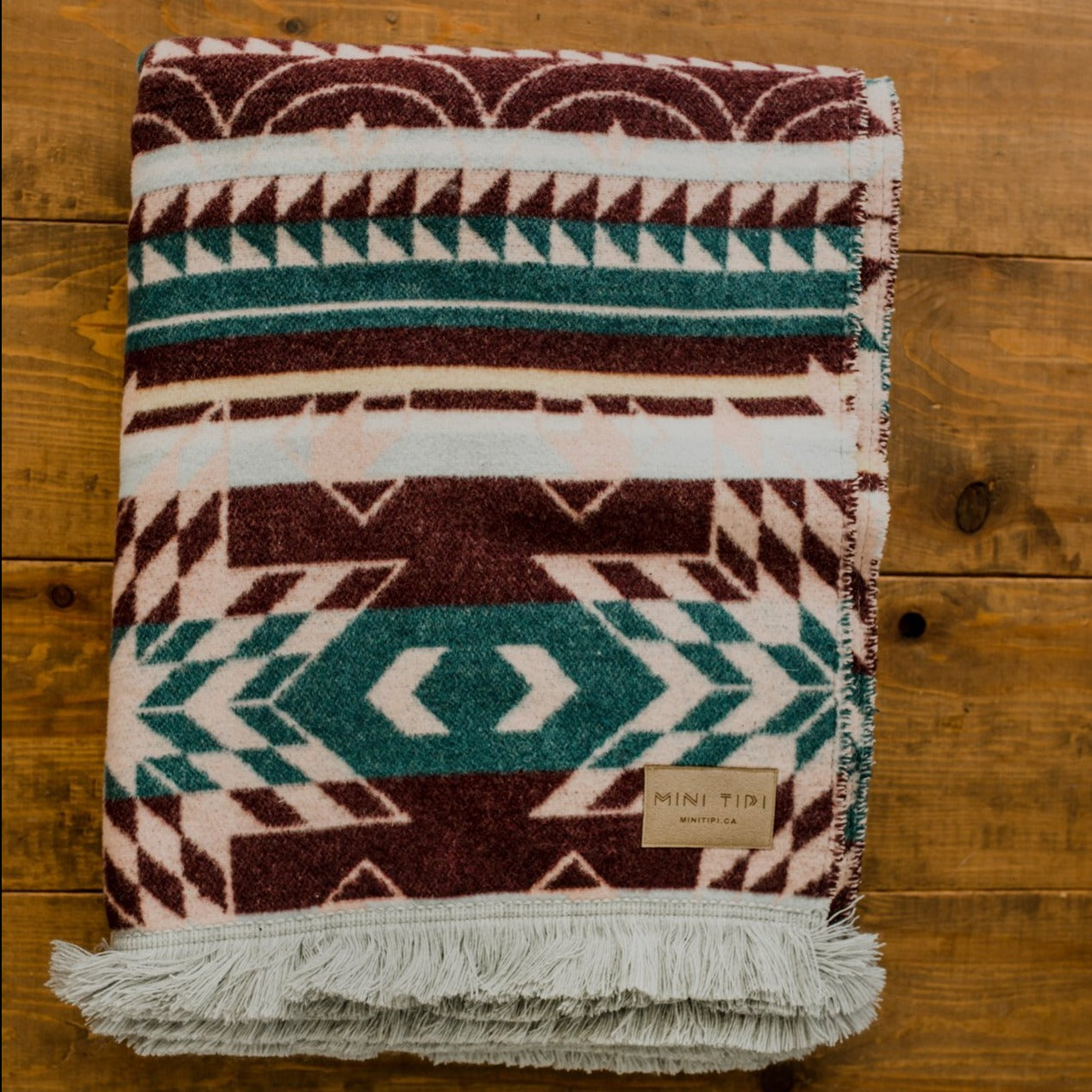 Currant Reversible Eco-Friendly Blanket